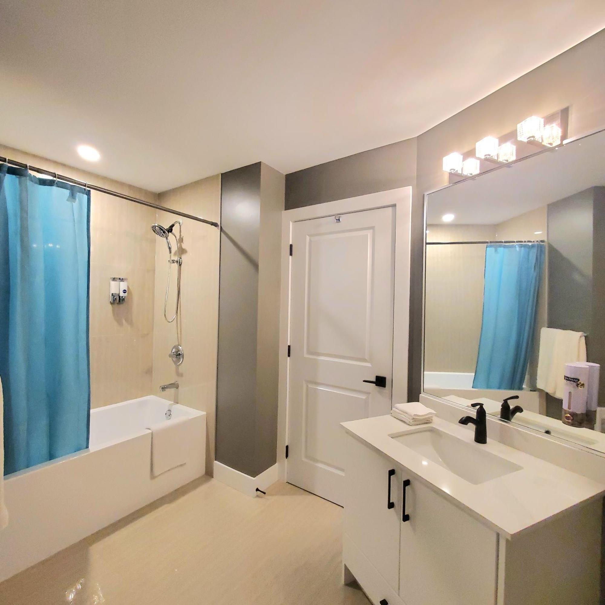 Mountain Retreat 3 Bedroom Garden House Near Heritage Park, Coliseum , Hwy 1, Fishing, Cultus Lake Chilliwack Esterno foto