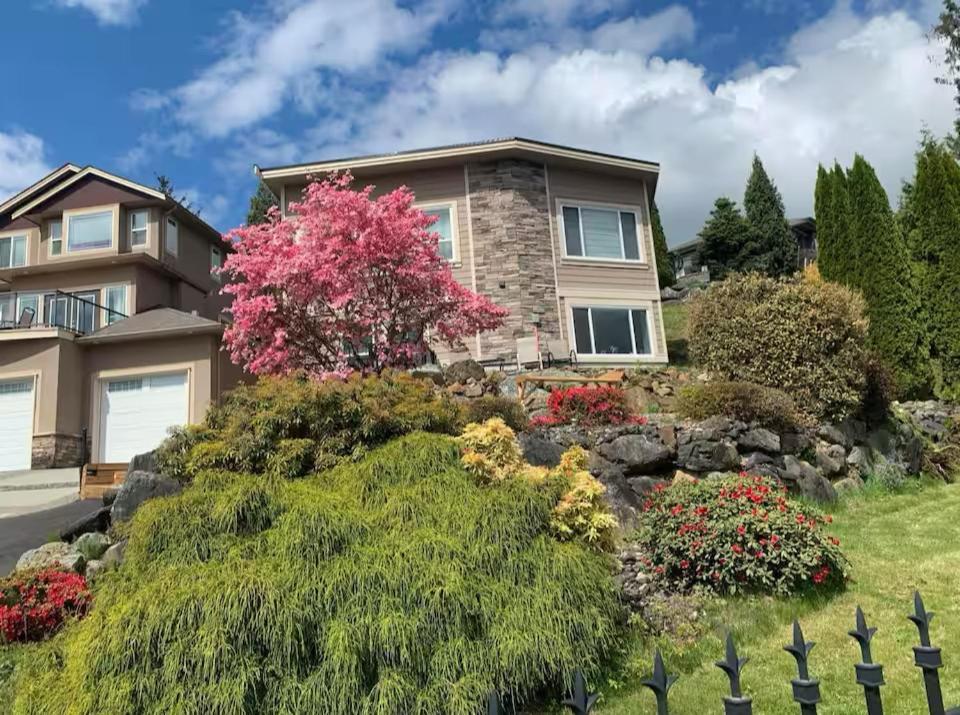 Mountain Retreat 3 Bedroom Garden House Near Heritage Park, Coliseum , Hwy 1, Fishing, Cultus Lake Chilliwack Esterno foto