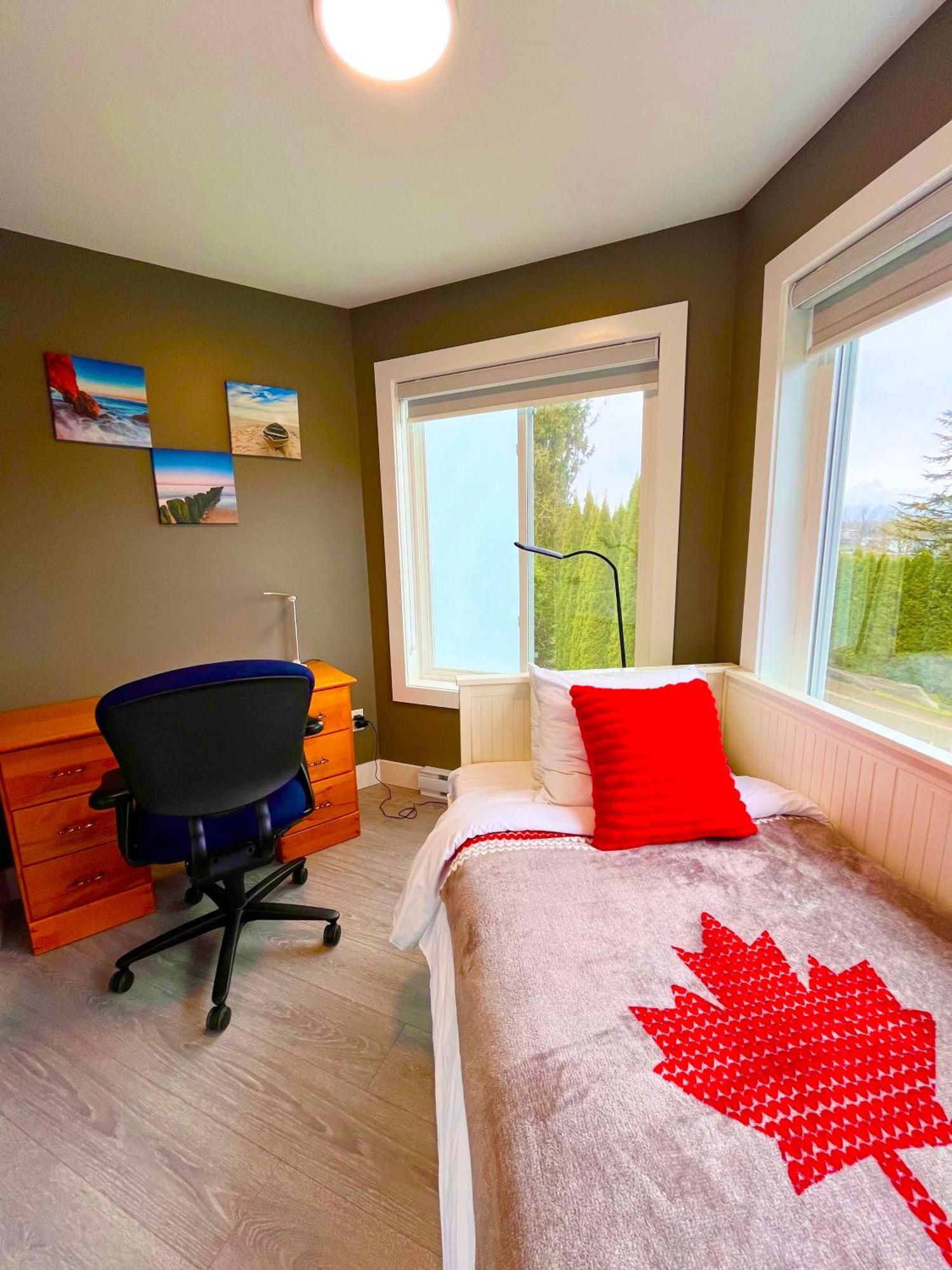 Mountain Retreat 3 Bedroom Garden House Near Heritage Park, Coliseum , Hwy 1, Fishing, Cultus Lake Chilliwack Esterno foto